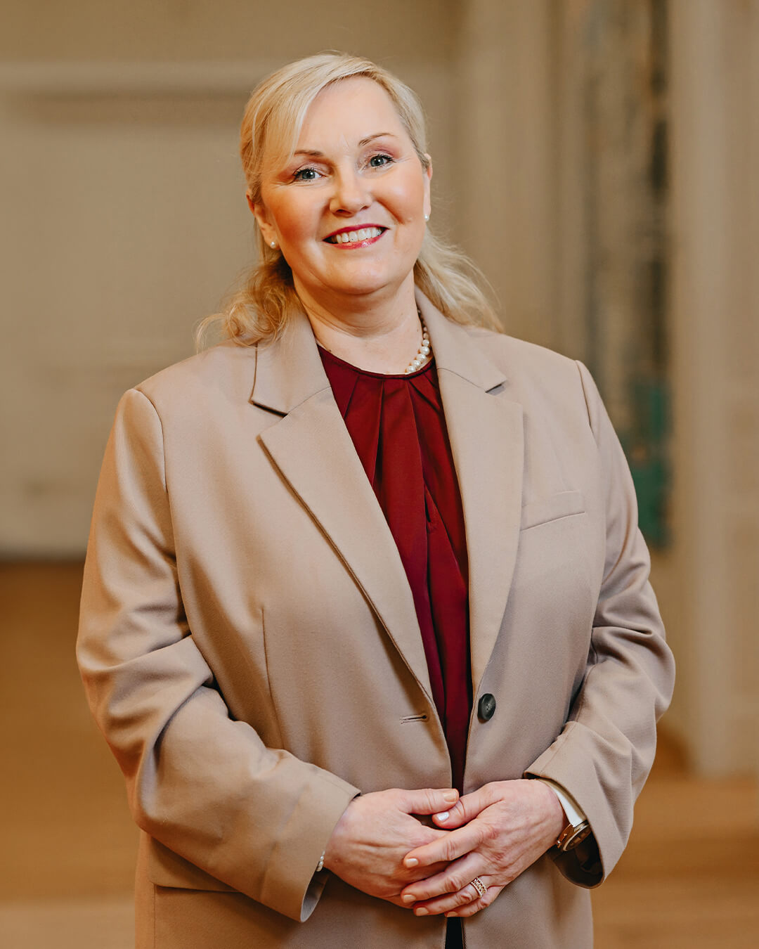 Sibylle Knoth - Notarangestellte | Notar Stephan Baron von der Trenck