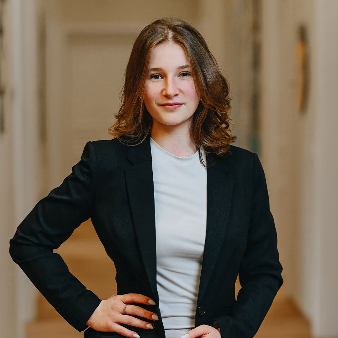 Anna Zeutschel - Auszubildende | Notar Stephan Baron von der Trenck